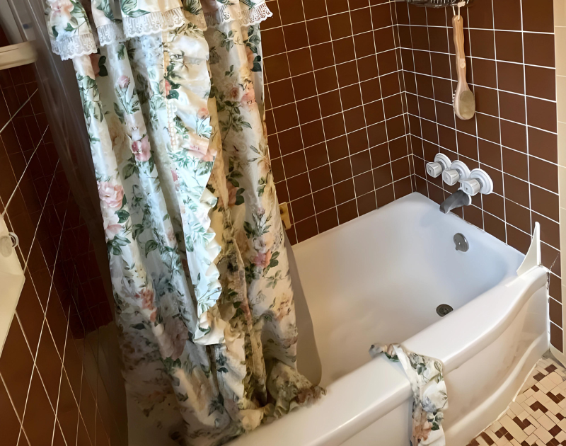 Before Bath Remodel